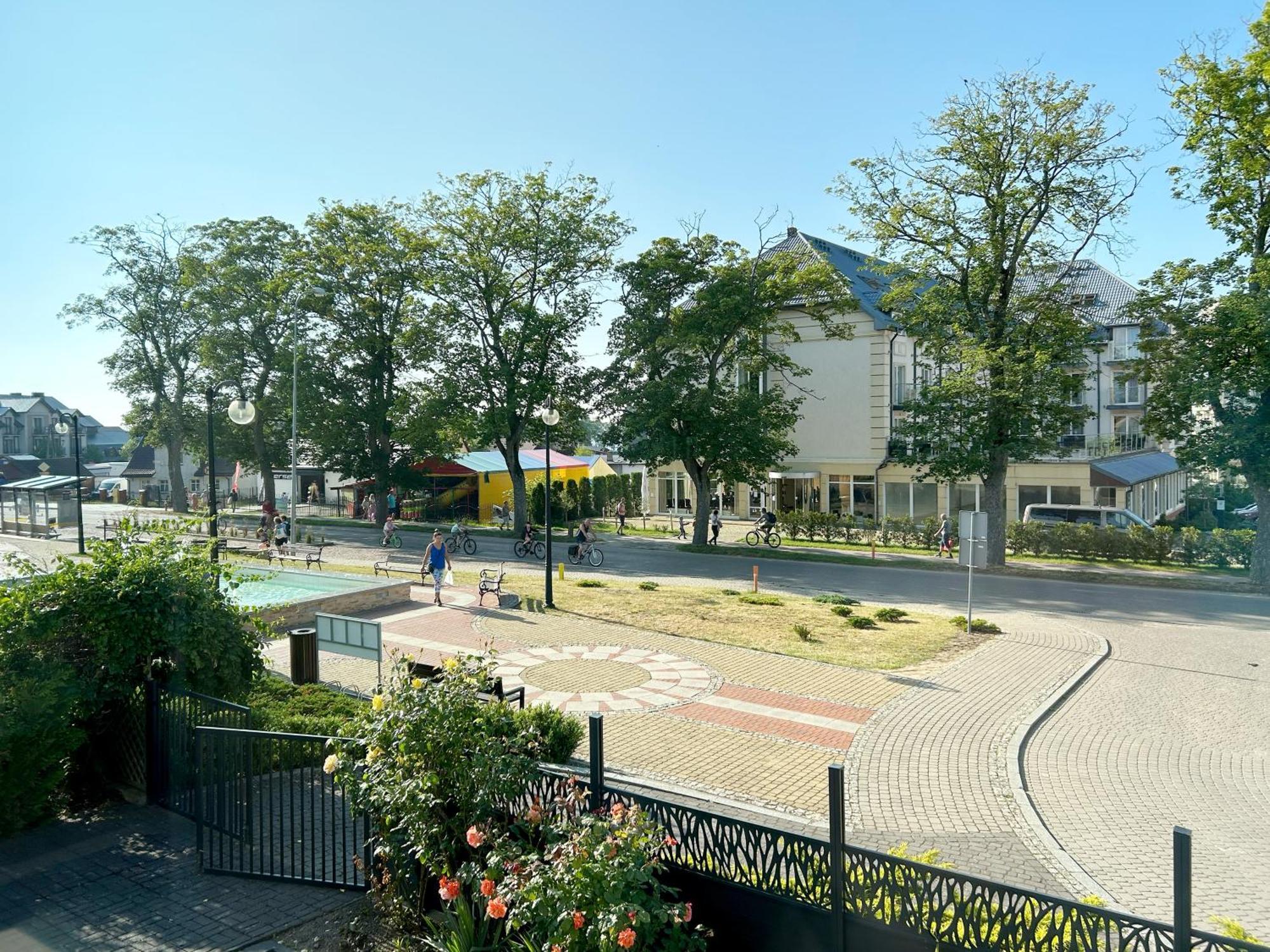 Mandarin Jarosławiec Esterno foto